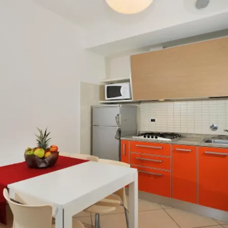 Comfortable Flat With Sea View In Apartment Bibione