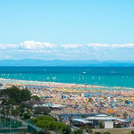 Apartamento Comfortable Flat With Sea View In *
