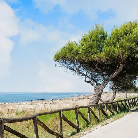 Comfortable Flat With Sea View In Appartamento *